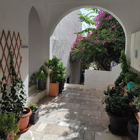 Villa Dioni Kamári Eksteriør billede