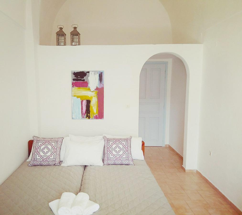 Villa Dioni Kamári Eksteriør billede